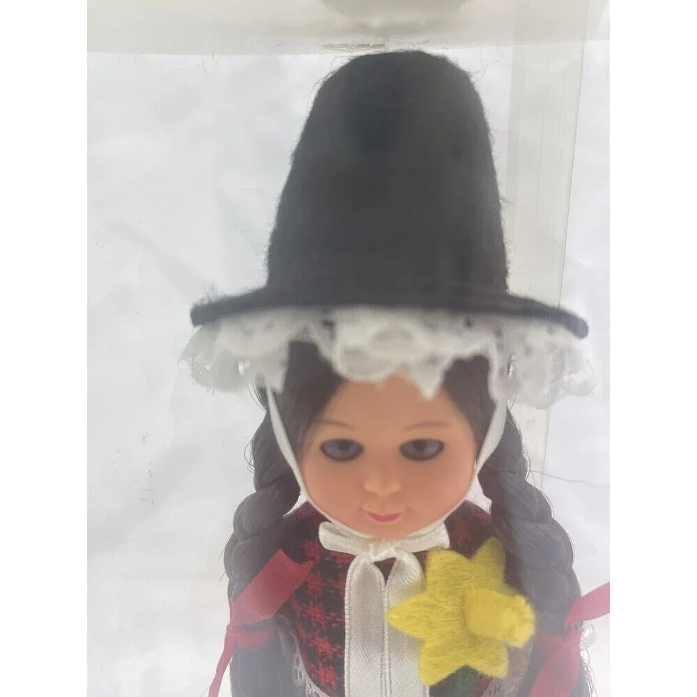 Vintage Welsh Doll Souvenir in traditional costume 8” From Wales Nerys RARE